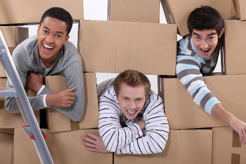 Local man with van service for moving items in Notting Hill streets
