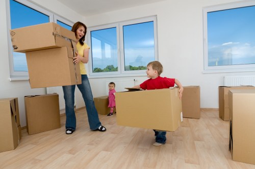 Preparation checklist and organised flat removal process for Notting Hill customers